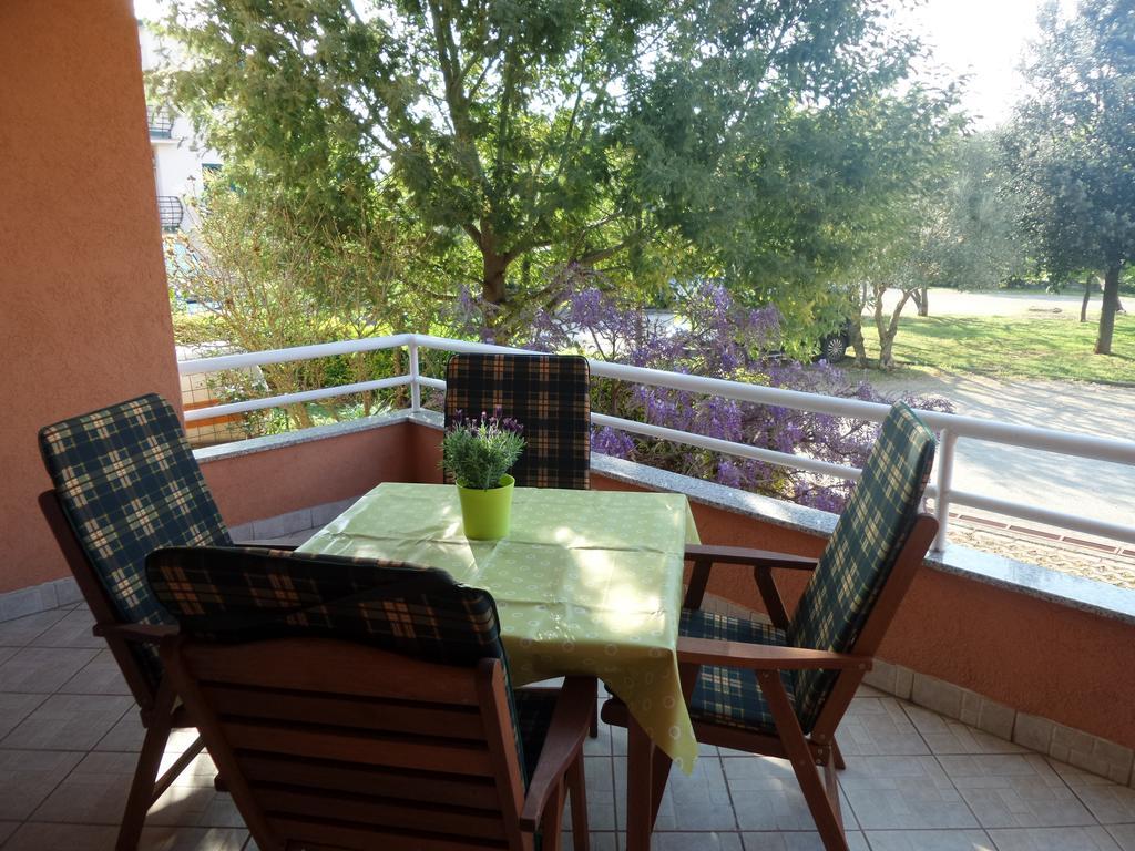 Apartmani Lina Umago Exterior foto