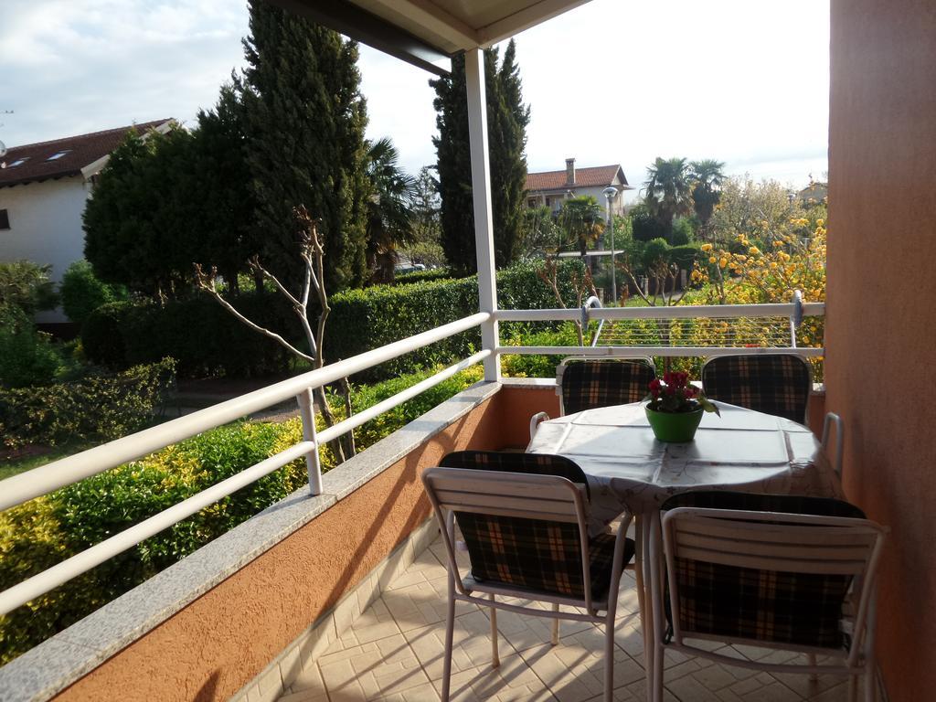 Apartmani Lina Umago Exterior foto